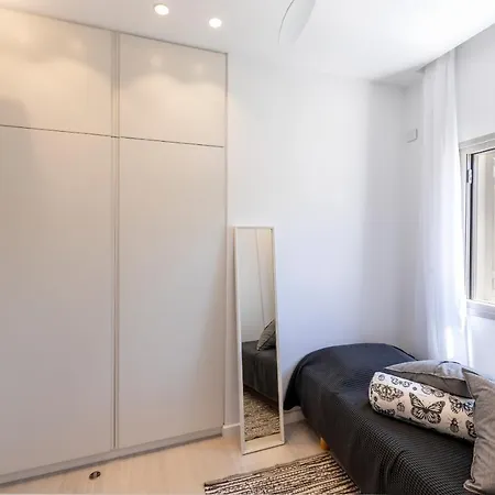 Rose By The Sea Villa *