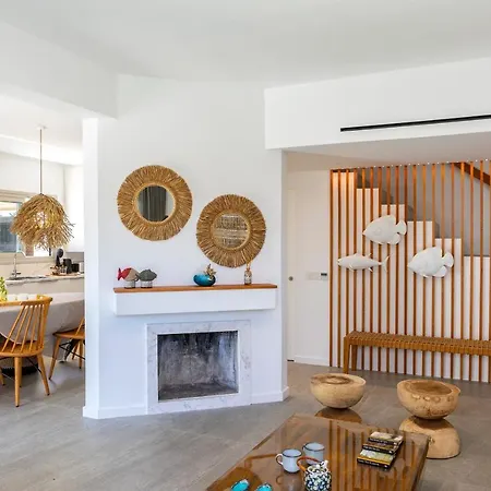 Rose By The Sea Protarász