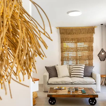 Rose By The Sea * Πρωταράς