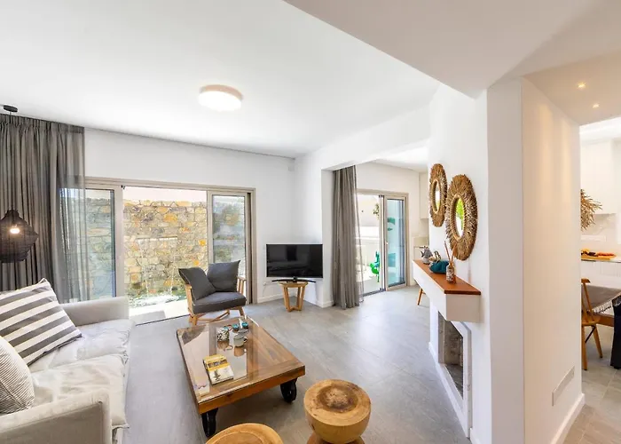 Rose By The Sea 普罗塔拉斯