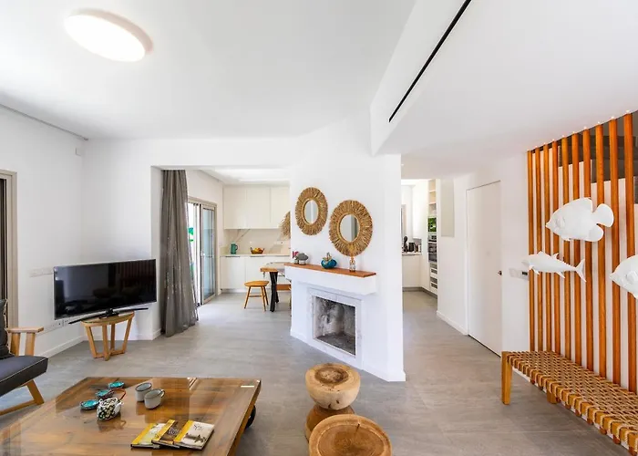 Rose By The Sea 别墅 *