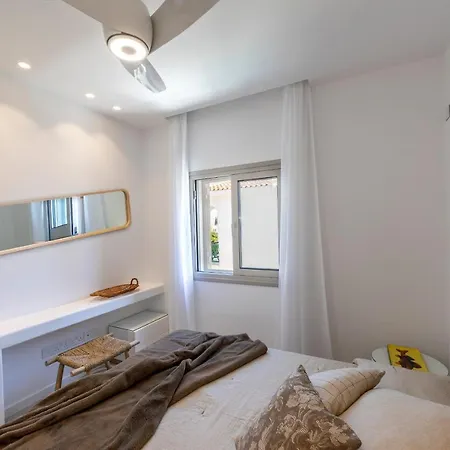 Rose By The Sea Вилла