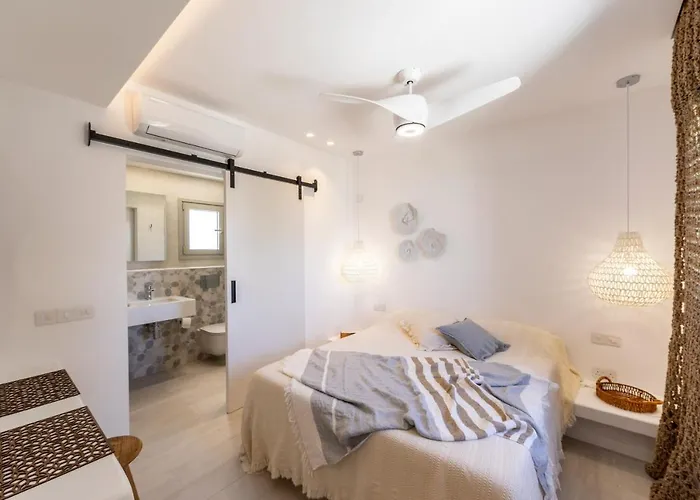 Rose By The Sea * Protaras