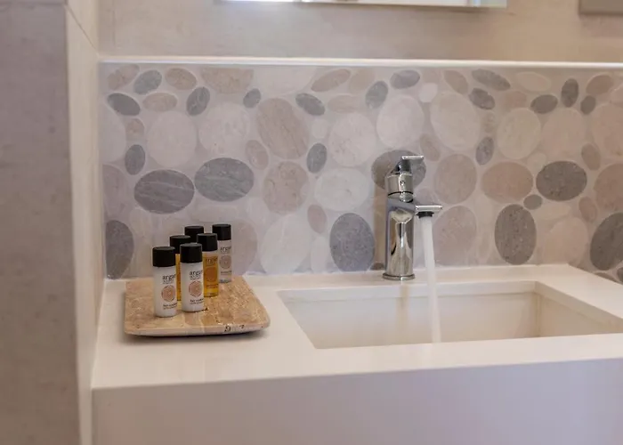 Rose By The Sea Villa