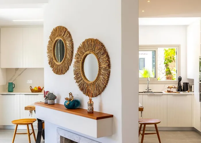 Rose By The Sea Villa